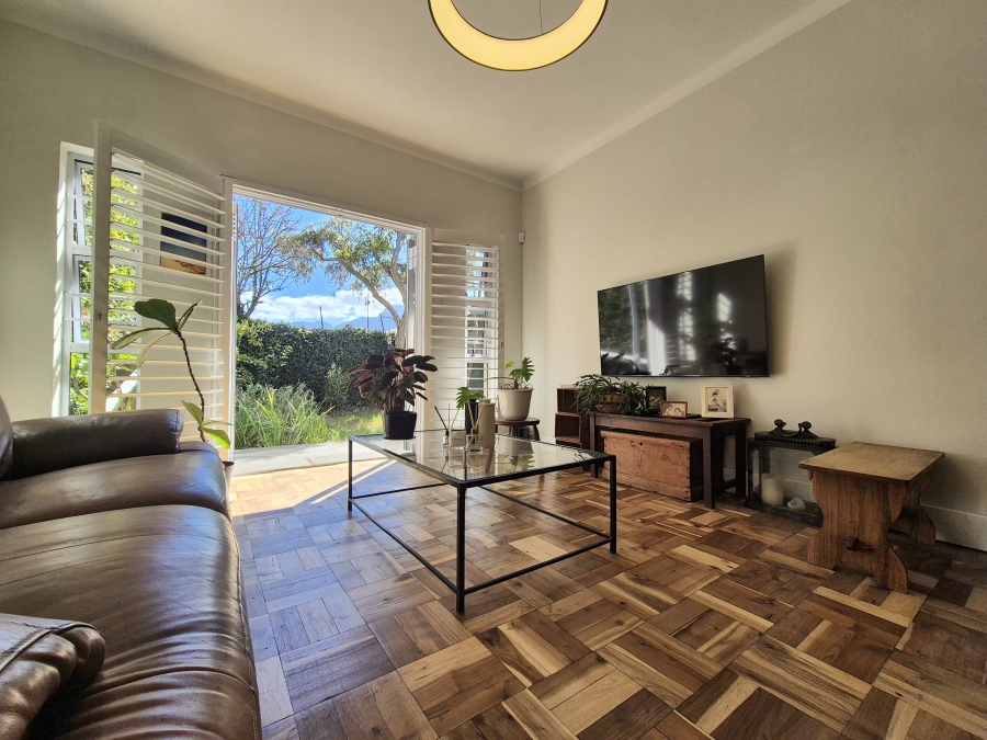 2 Bedroom Property for Sale in Claremont Western Cape